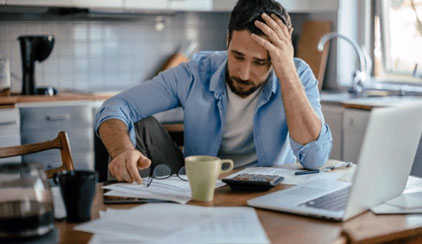 car-accidents-mounting-bills