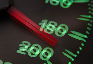 truck-accidents-speedometer